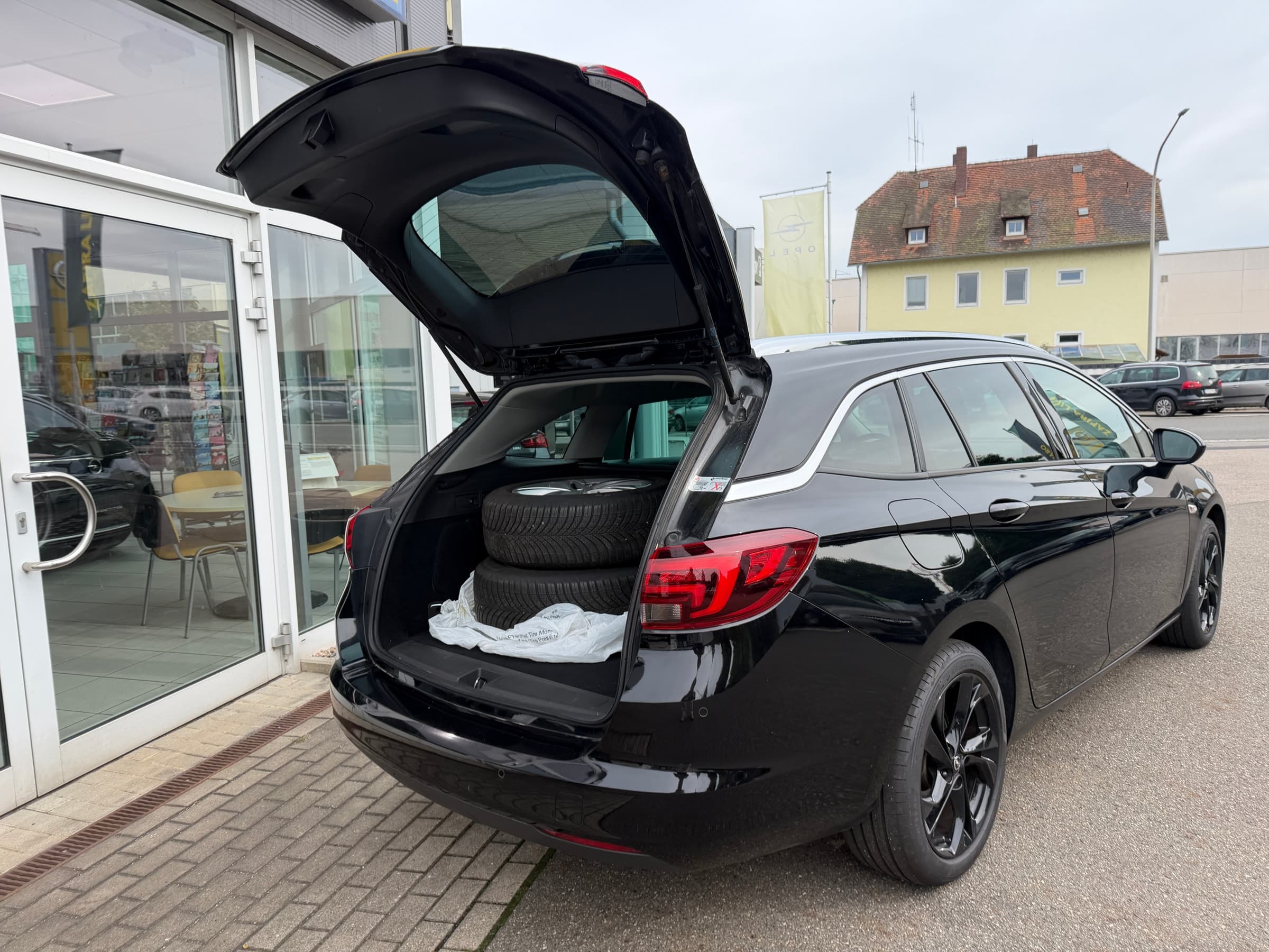 Opel Astra  – Bild 5